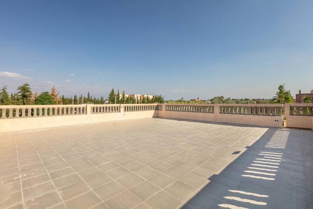 Villa Leila,Piscine , Grand Jardin, Jeux , Cuisiniere Марракеш Экстерьер фото